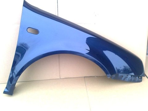 VW Golf 4 1J 97-06r prawy błotnik granatowy met. LB5N