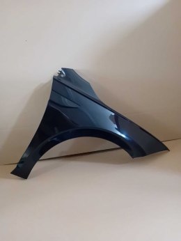 VW Polo VI 6 AW 17-23r prawy błotnik czarny LC9X