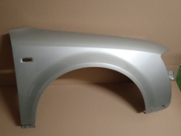 Audi A4 B6 8E 00-04r. błotnik prawy beżowy LY1X