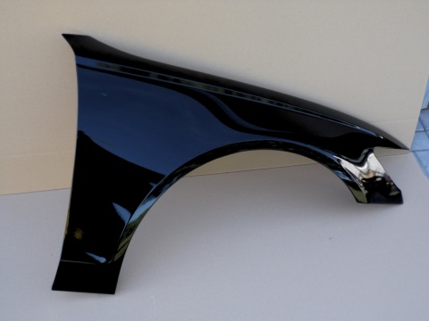 Audi A6 C7 4G 10-18r błotnik prawy w kolorze czarnym LY9T