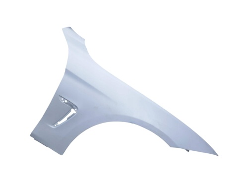 BMW 4 F32 F33 F82 F83 13-20r. błotnik prawy srebrny 354