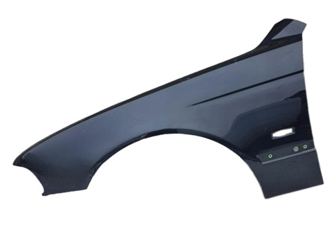 BMW 5 E39 96-04r. błotnik lewy w kolorze czarnym 475