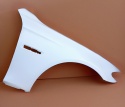 BMW 5 F10 F11 10-17r błotnik prawy biały 300