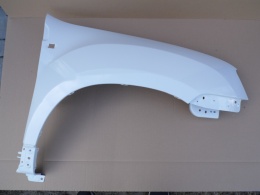 Dacia Duster 10-17r prawy błotnik biały 369