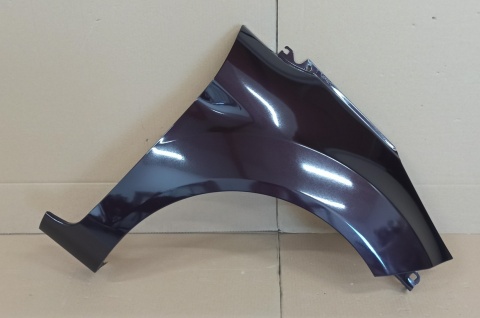 Ford Fiesta Mk7 (JA8) 08-17r błotnik prawy fioletowy 39