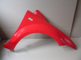 Ford Focus Mk2 04-07r. błotnik prawy czerwony C0 NDTA