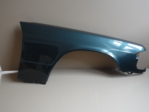 Mercedes 190 W201 r.82-93 błotnik prawy zielony 254