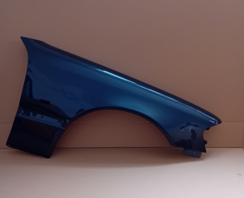 Mercedes C W202 S202 r.93-01 błotnik prawy czarny 189