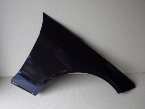Mercedes E W212 S212 r.09-16 Błotnik prawy czarny 197