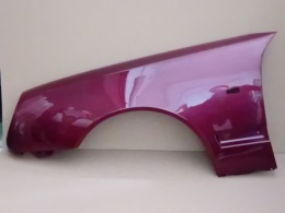 Mercedes W210 S210 95 - 99 błotnik lewy czerwony 567