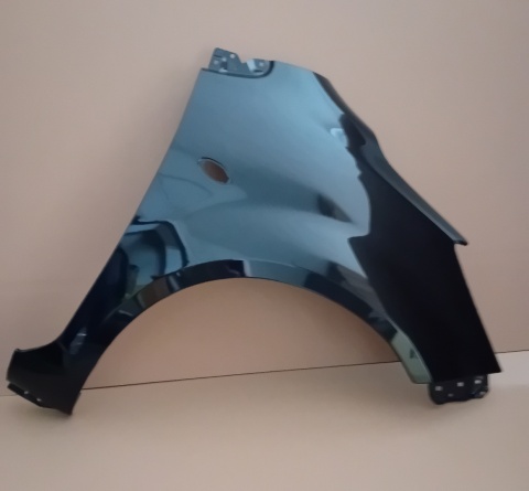 Opel Agila B 08-15r błotnik prawy czarny GAB