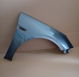 Opel Astra 5 K 15-22r prawy błotnik szary Z10A