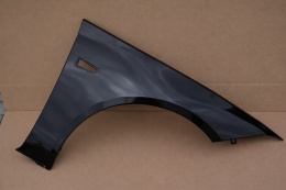 Opel Insignia B 17-20r błotnik prawy czarny Z22C