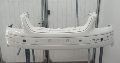 VW Caddy 3 2K 04-10r zderzak przedni biały LB9A