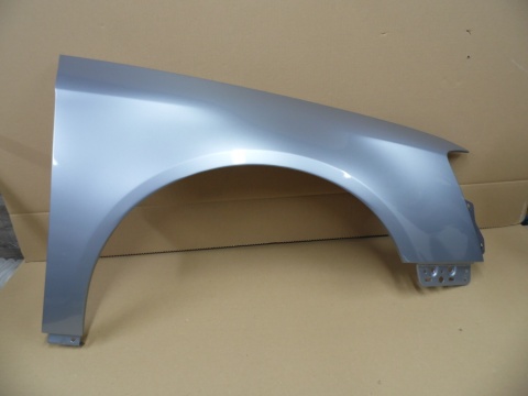 VW Passat B6 3C 05-10 błotnik prawy srebrny LB5M