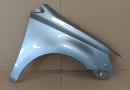 VW Polo V 6R 6C 09-17r błotnik prawy srebrny LA7Q
